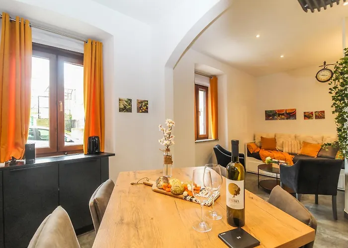 Arena With Free Private Parking 풀라