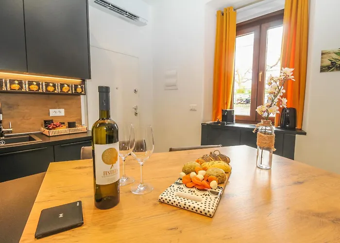 Arena With Free Private Parking 아파트 *