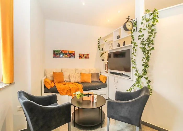 Arena With Free Private Parking 아파트 풀라