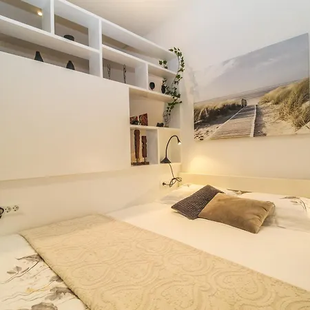 Arena With Free Private Parking Apartmán *