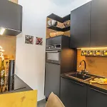 Apartmán Arena With Free Private Parking *